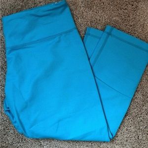 Lululemon cropped workout leggings